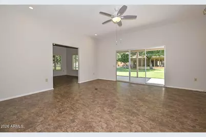 10314 W Spanish Moss Lane, Sun City, AZ 85373 - Photo 9