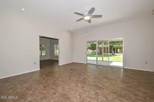 10314 W Spanish Moss Ln, Sun City, AZ 85373 - Photo 9