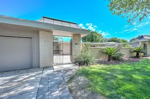 10314 W Spanish Moss Ln, Sun City, AZ 85373 - Photo 3