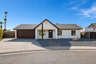 619 N Sun Meadows Ave, Chandler, AZ 85226 - Photo 1