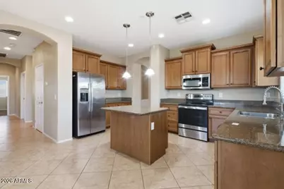 13755 W Monterey Way, Avondale, AZ 85392 - Photo 11