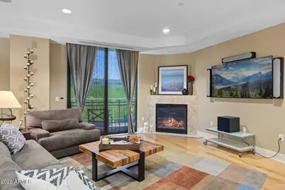 2211 E Camelback Road #Unit 207, Phoenix, AZ 85016 - Photo 1