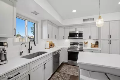 3414 E Sequoia Drive, Phoenix, AZ 85050 - Photo 13