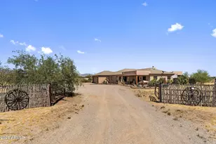 27755 S Clydesdale Ave, Congress, AZ 85332 - Photo 3