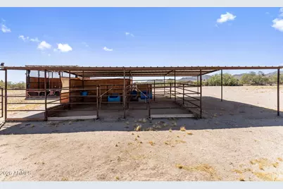 27755 S Clydesdale Avenue, Congress, AZ 85332 - Photo 37