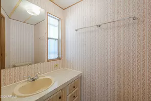 24764 W Bonita St, Casa Grande, AZ 85193 - Photo 15