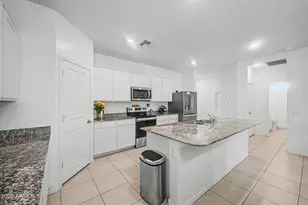 10611 W Bloch Rd, Tolleson, AZ 85353 - Photo 9