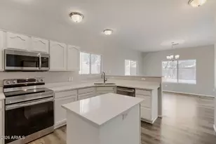 21917 N 70th Ave, Glendale, AZ 85310 - Photo 13