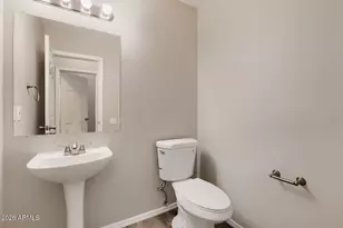 21917 N 70th Ave, Glendale, AZ 85310 - Photo 15