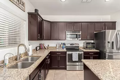 15866 N 76th Avenue, Peoria, AZ 85382 - Photo 9