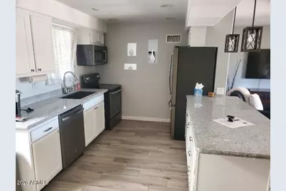 10841 W Acacia Drive, Sun City, AZ 85373 - Photo 9