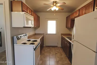 1020 N Pueblo Drive, Casa Grande, AZ 85122 - Photo 5