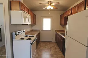 1020 N Pueblo Dr, Casa Grande, AZ 85122 - Photo 5