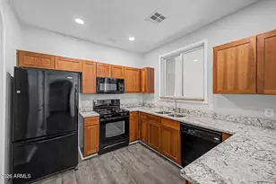 3874 S Winter Ln, Gilbert, AZ 85297 - Photo 9