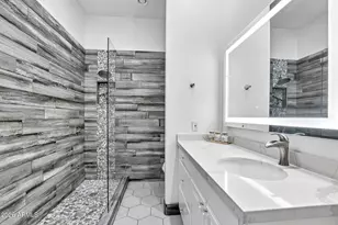 6132 W Alameda Rd, Glendale, AZ 85310 - Photo 35