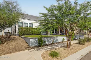 9407 S 13th Way, Phoenix, AZ 85042 - Photo 11