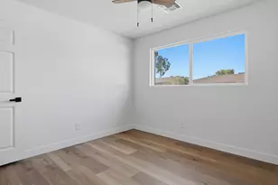 3327 W Charter Oak Rd, Phoenix, AZ 85029 - Photo 9