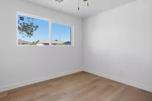3327 W Charter Oak Rd, Phoenix, AZ 85029 - Photo 11