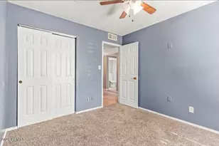 7716 W Cora Ln, Phoenix, AZ 85033 - Photo 7
