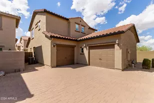 21244 N 36th Pl, Phoenix, AZ 85050 - Photo 1