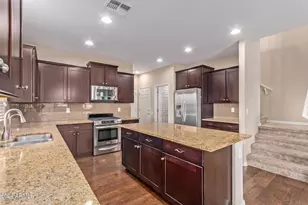 21244 N 36th Pl, Phoenix, AZ 85050 - Photo 7