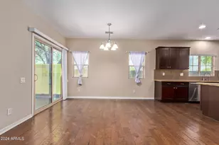 21244 N 36th Pl, Phoenix, AZ 85050 - Photo 9
