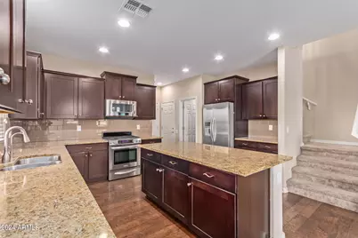 21244 N 36th Place, Phoenix, AZ 85050 - Photo 3