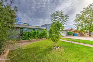 4215 W Hatcher Rd, Phoenix, AZ 85051 - Photo 27