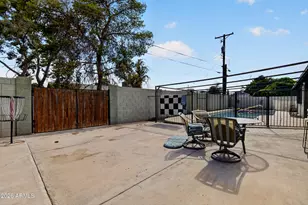 123 E Erie Dr, Tempe, AZ 85282 - Photo 37