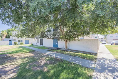 5214 N 42nd Parkway, Phoenix, AZ 85019 - Photo 3