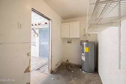 5214 N 42nd Parkway, Phoenix, AZ 85019 - Photo 17