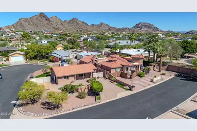 1448 E Royal Palm Road, Phoenix, AZ 85020 - Photo 1