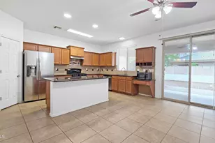 8012 S 70th Dr, Laveen, AZ 85339 - Photo 7