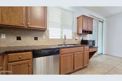 8012 S 70th Drive, Laveen, AZ 85339 - Photo 11
