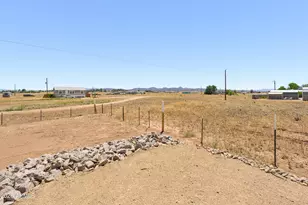 235 W Acapulco Way, Paulden, AZ 86334 - Photo 7