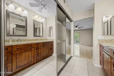 11615 N 40th Way, Phoenix, AZ 85028 - Photo 21