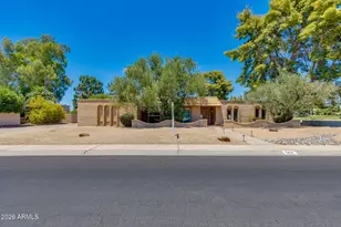 512 W Moon Valley Dr, Phoenix, AZ 85023 - Photo 1