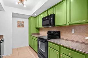 8500 E Indian School Rd, Scottsdale, AZ 85251 - Photo 19