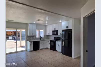 108 W Topeka Drive, Phoenix, AZ 85027 - Photo 5