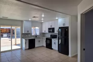108 W Topeka Dr, Phoenix, AZ 85027 - Photo 5