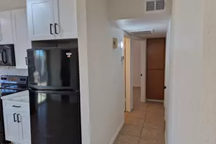 108 W Topeka Dr, Phoenix, AZ 85027 - Photo 7