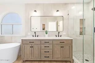 1018 W Kings Ave, Phoenix, AZ 85023 - Photo 1