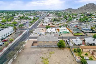 204 E Hatcher Rd, Phoenix, AZ 85020 - Photo 13