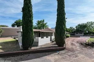 842 1st Ave, Miami, AZ 85539 - Photo 3