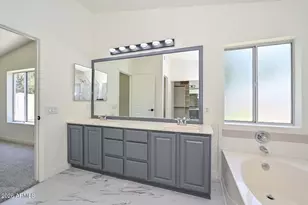 6277 W Blackhawk Dr, Glendale, AZ 85308 - Photo 15