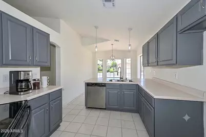 6277 W Blackhawk Drive, Glendale, AZ 85308 - Photo 7