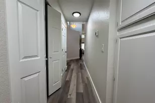 11840 N 40th Way, Phoenix, AZ 85028 - Photo 13