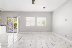 10823 N 70th Ave, Peoria, AZ 85345 - Photo 7