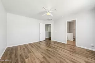 10823 N 70th Ave, Peoria, AZ 85345 - Photo 15