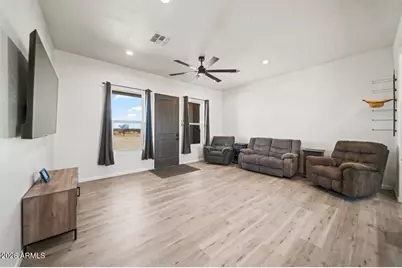 49102 N 530th Avenue, Aguila, AZ 85320 - Photo 11